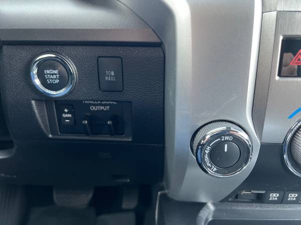 2021 Toyota Tundra 4X4 Crew Max