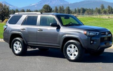2023 Toyota 4Runner SR5 4X4