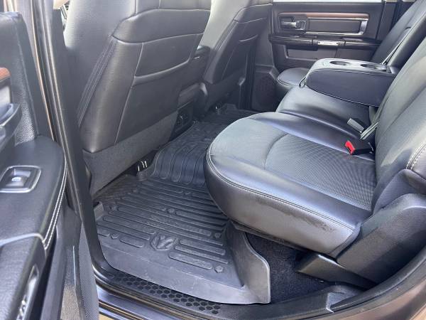 2017 RAM 1500 4X4 Crew Cab Laramie – One Owner