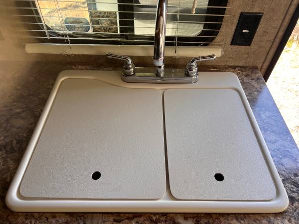 2016 Outdoors Four Season