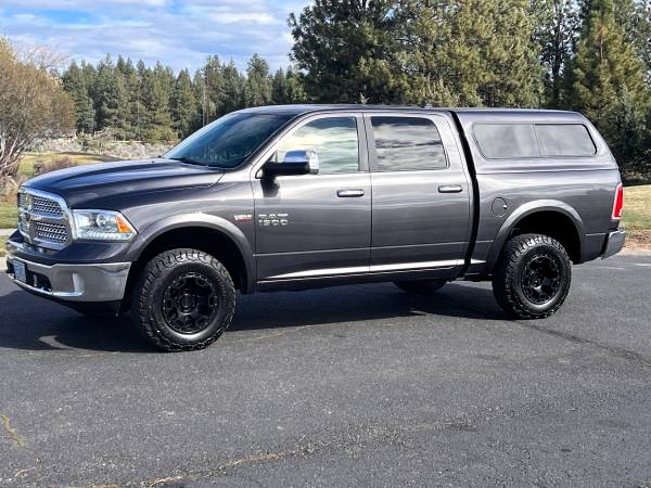2017 RAM 1500 4X4 Crew Cab Laramie – One Owner
