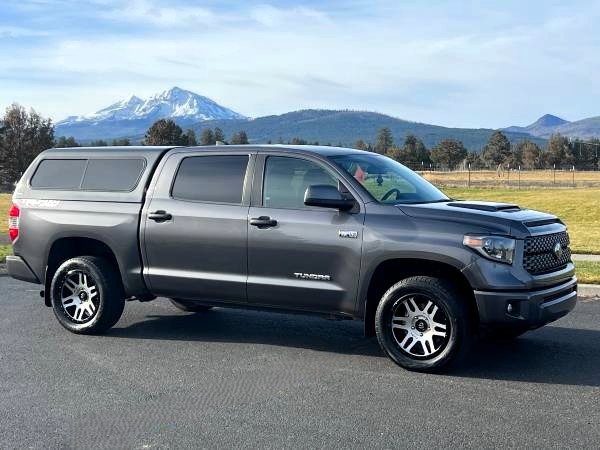 2021 Toyota Tundra 4X4 Crew Max