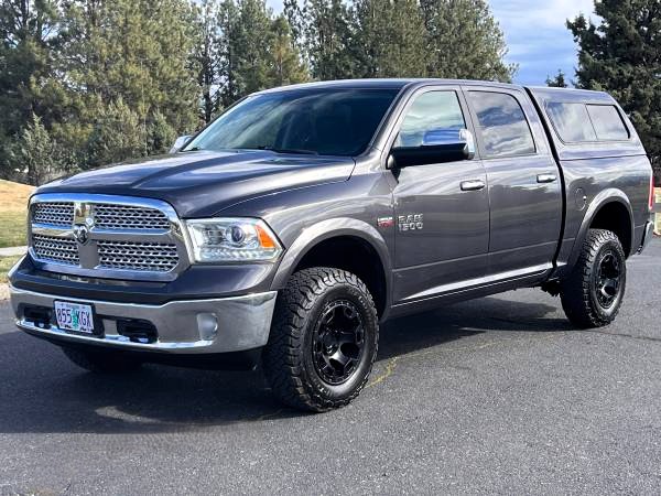 2017 RAM 1500 4X4 Crew Cab Laramie – One Owner