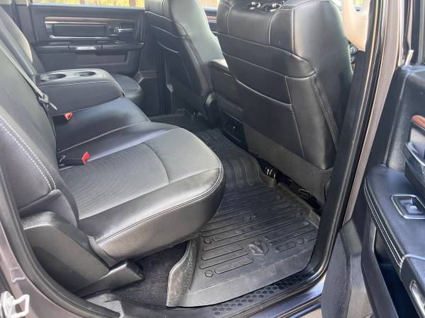 2017 RAM 1500 4X4 Crew Cab Laramie – One Owner