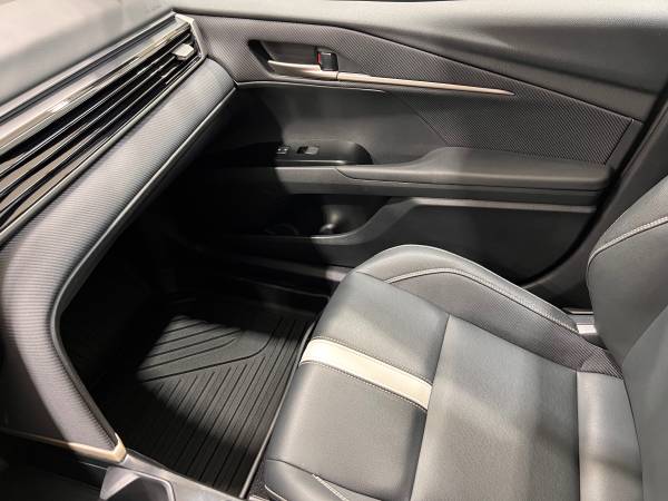 2025 TOYOTA CAMRY SE HYBRID