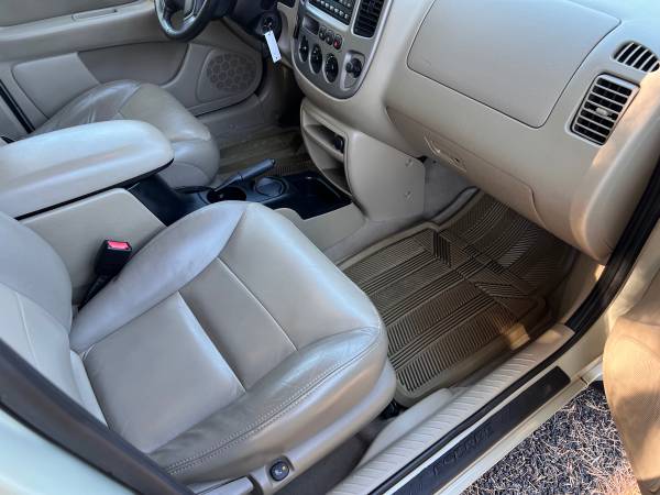 2003 Ford Escape Limited