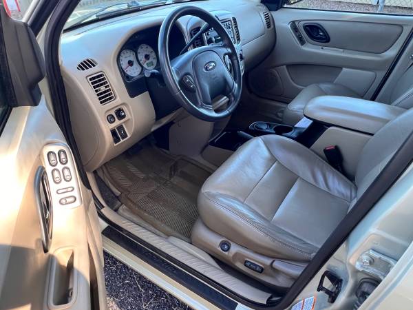 2003 Ford Escape Limited