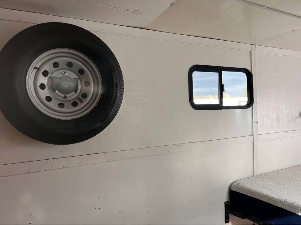 2021 Seneca v-nose trailer