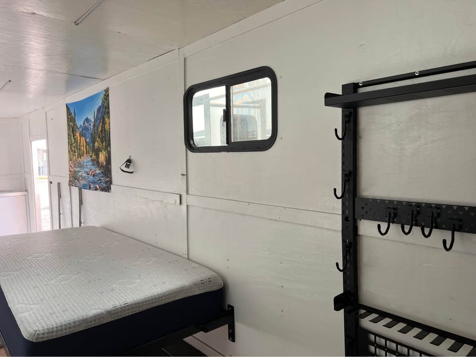 2021 Seneca v-nose trailer