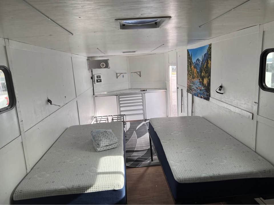 2021 Seneca v-nose trailer